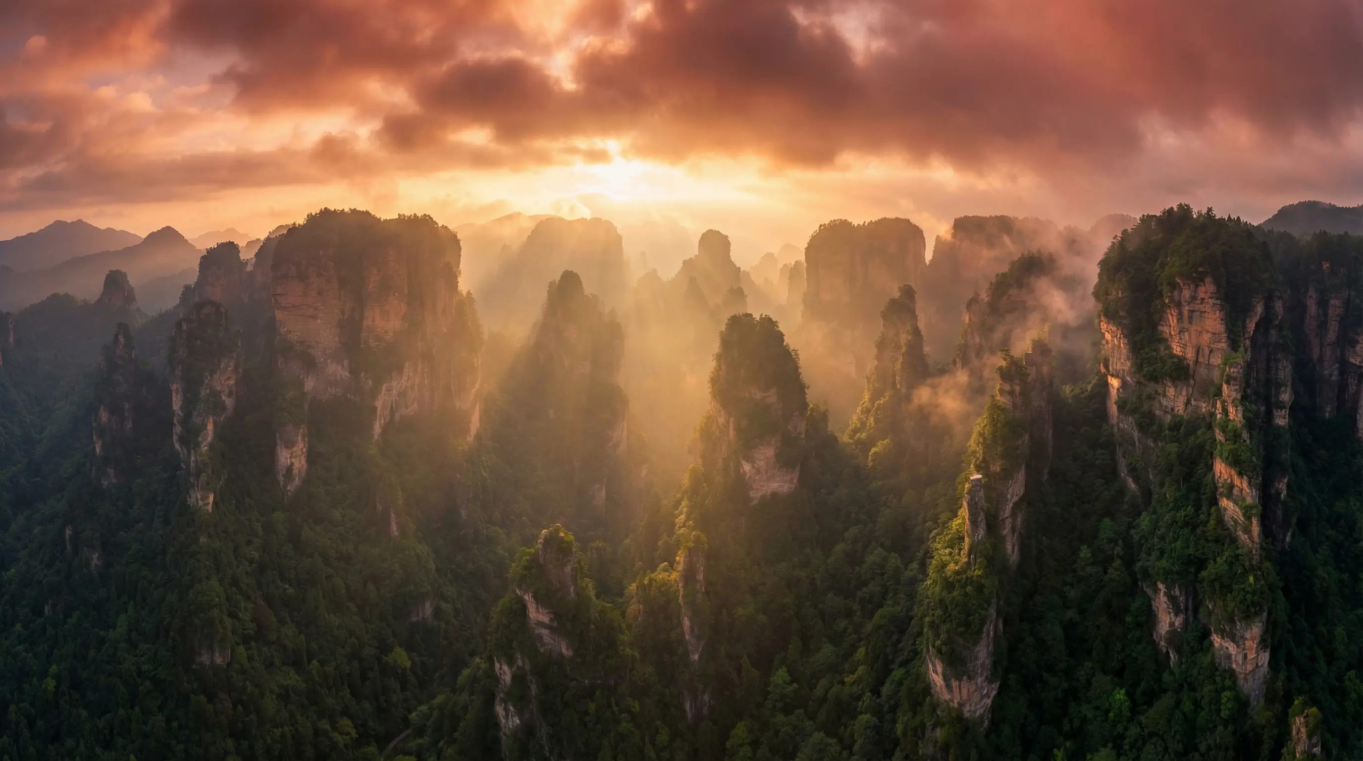 红月露娜 自然风光视频封面